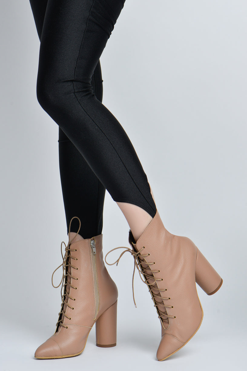Anne Boots * Mocha Mousse 100