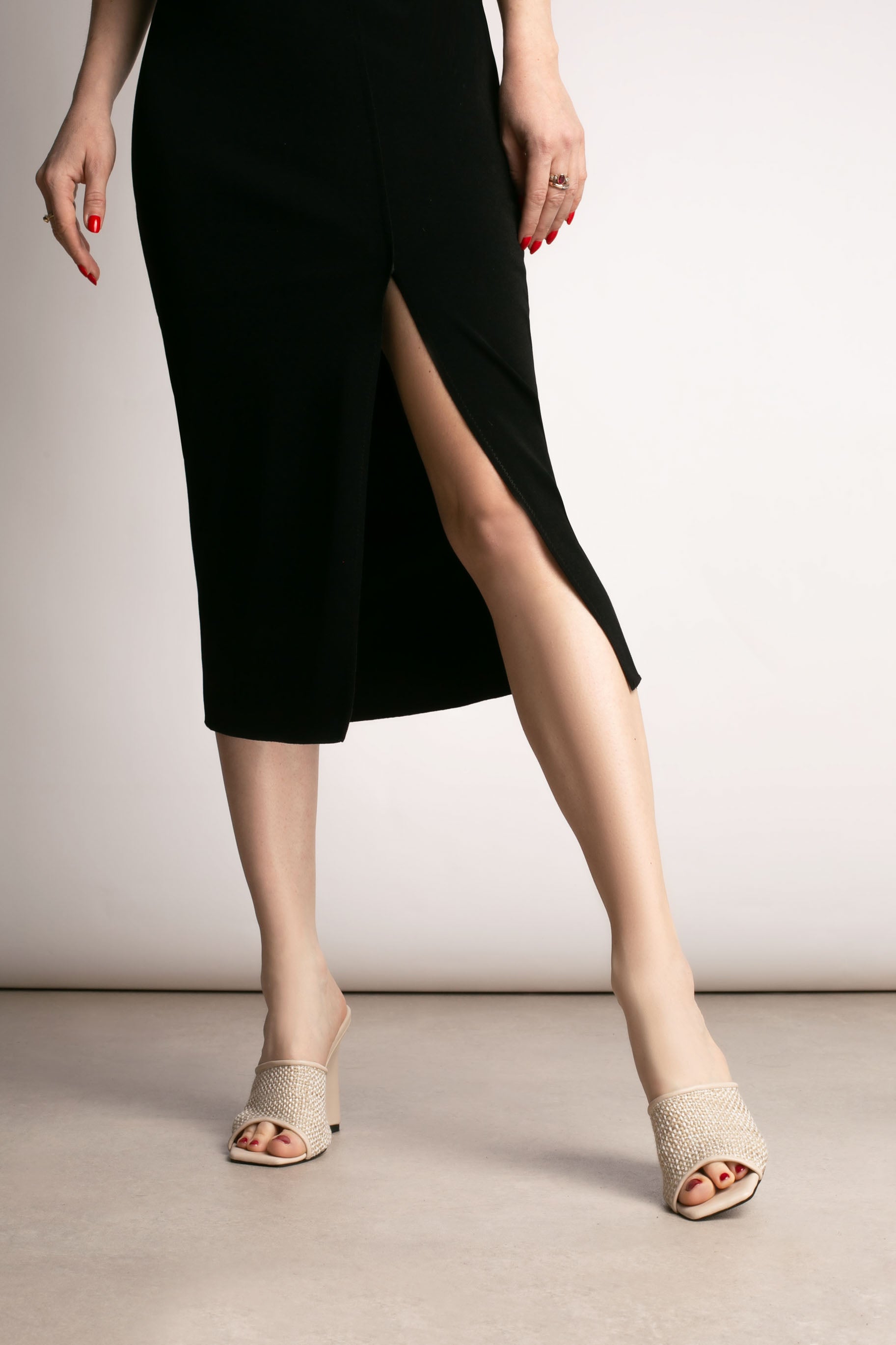 Amelia Wedge * White Chocolate Linen 100