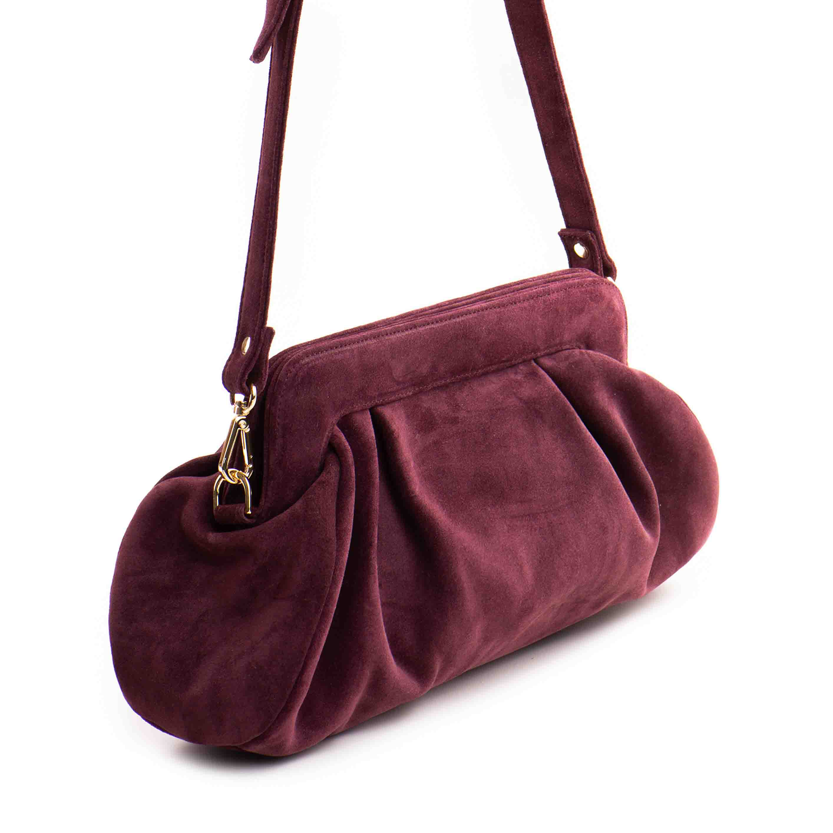 Iris * Burgundy Vintage Wine