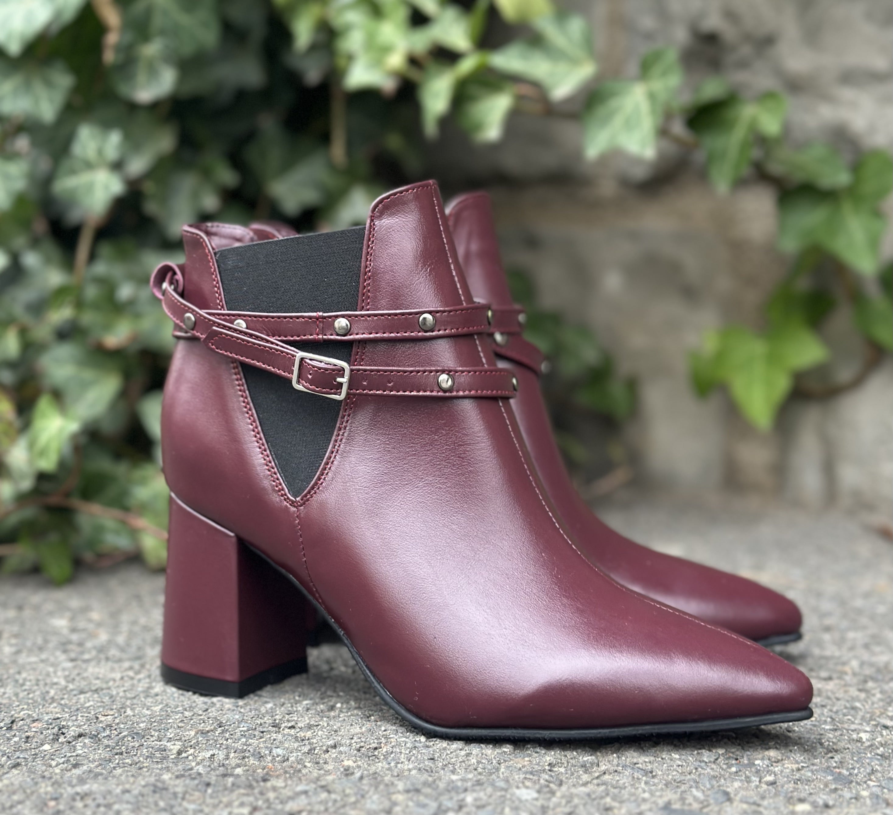 Simone Boots * Burgundy 60